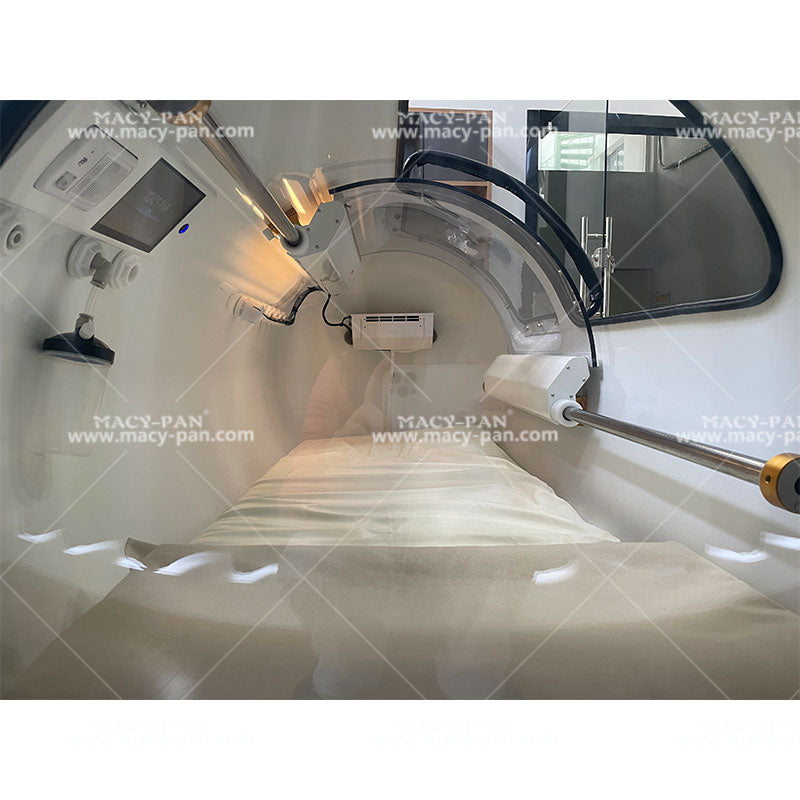 MACYPAN Dia90 2.0 ATA hard-shell dual-view hyperbaric chamber