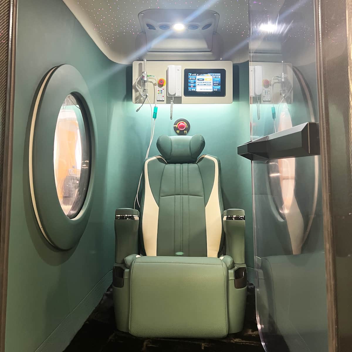 Tecnotu 2.0 ATA Carbon Fiber Hard Shell Hyperbaric Chamber BIBS