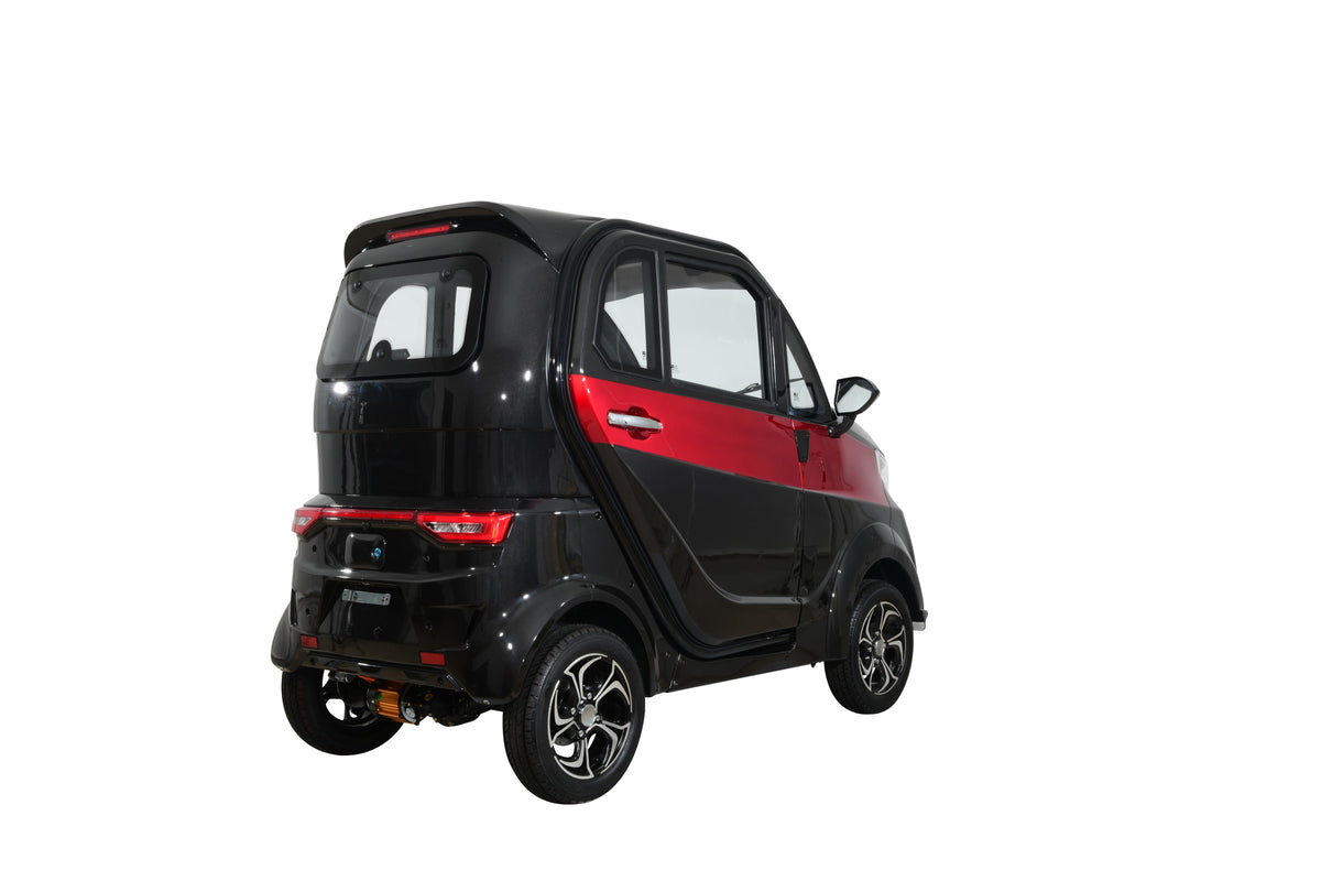 Green Transporter - Q Express Fully Enclosed All-Weather Cabin Scooter