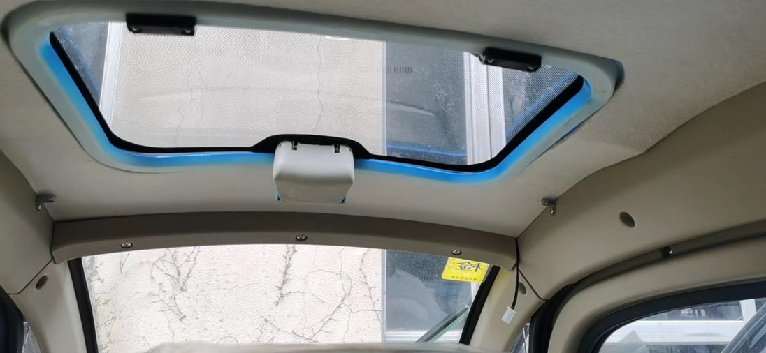 GIO Golf Enclosed Mobility Scooter 1200W Heated Cabin Bluetooth