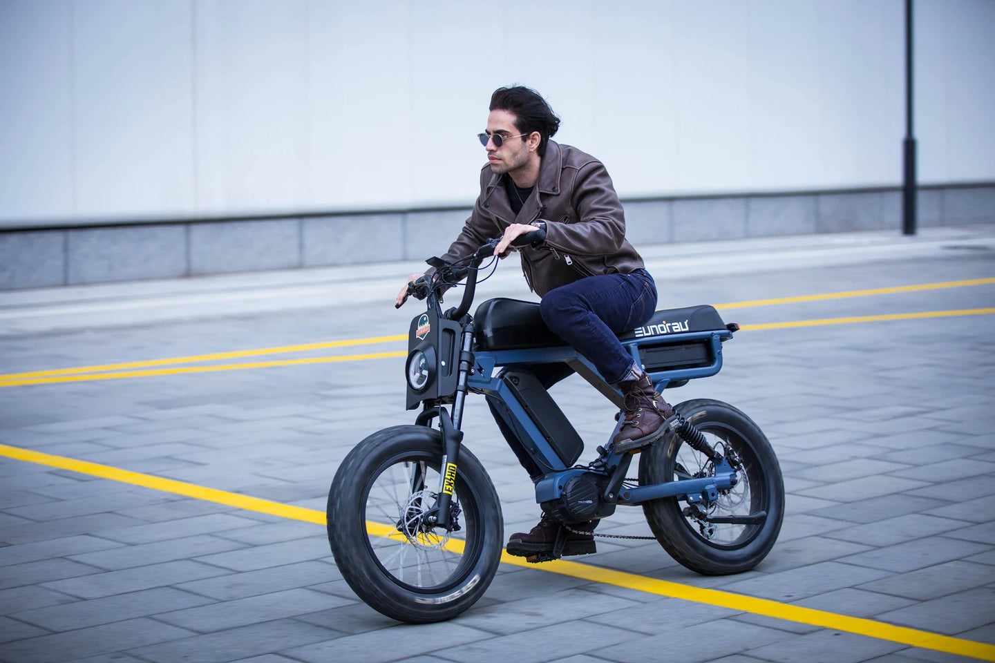EUNORAU Flash 2.0 52V 1000W Mid-Drive Triple Battery eBike 220mi
