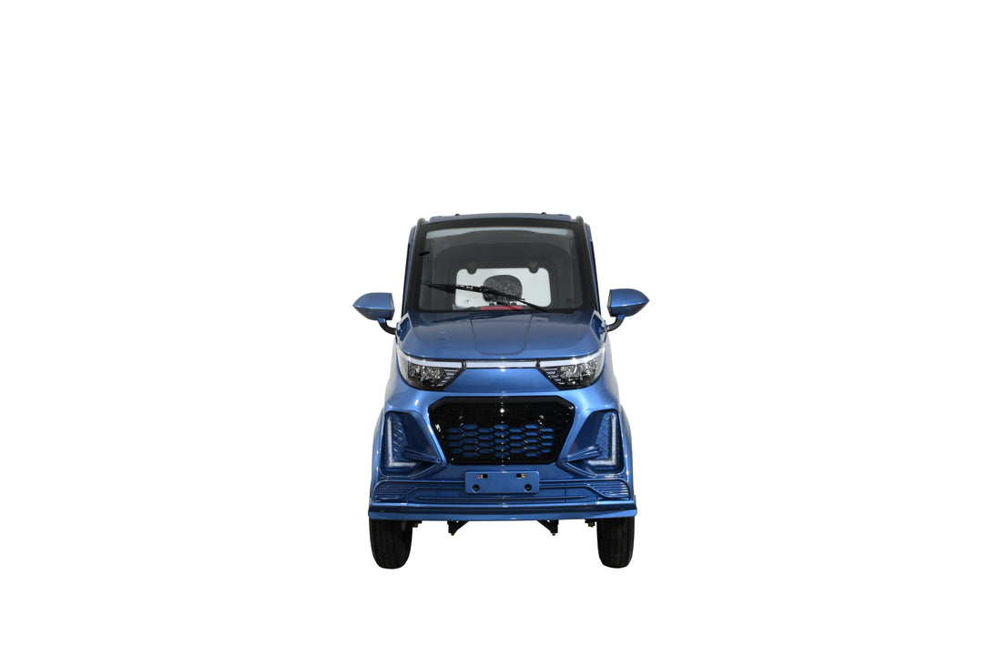 Green Transporter Q Express enclosed all-weather cabin scooter