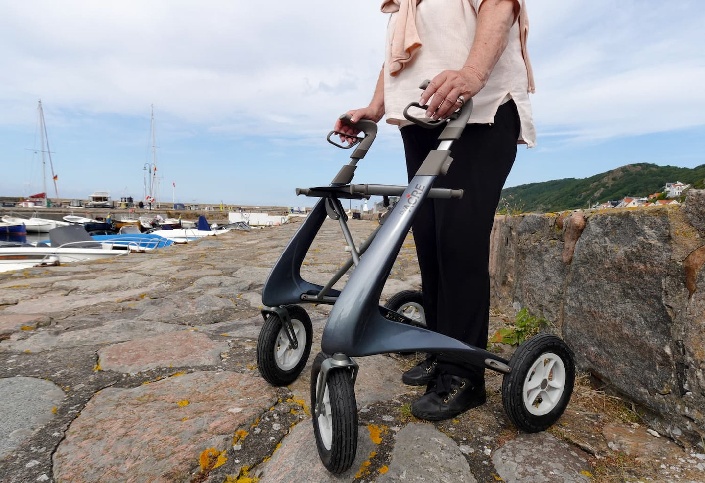 byACRE Carbon Overland all-terrain carbon fiber rollator