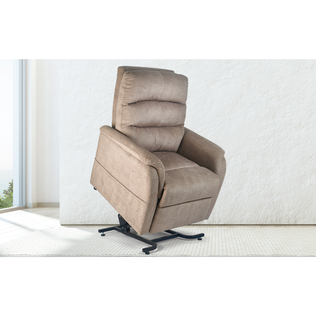 Heated lift recliner chair