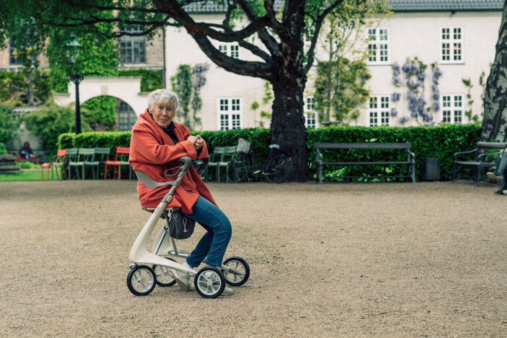 byACRE Carbon Ultralight lightweight carbon fiber rollator